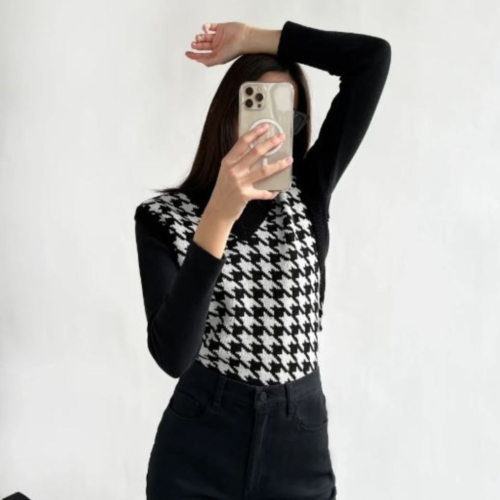 Houndstooth Sweater Vest (Oversized Fit)